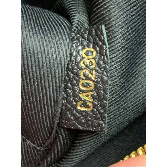 Louis Vuitton Saintonge - Picture 7 of 7